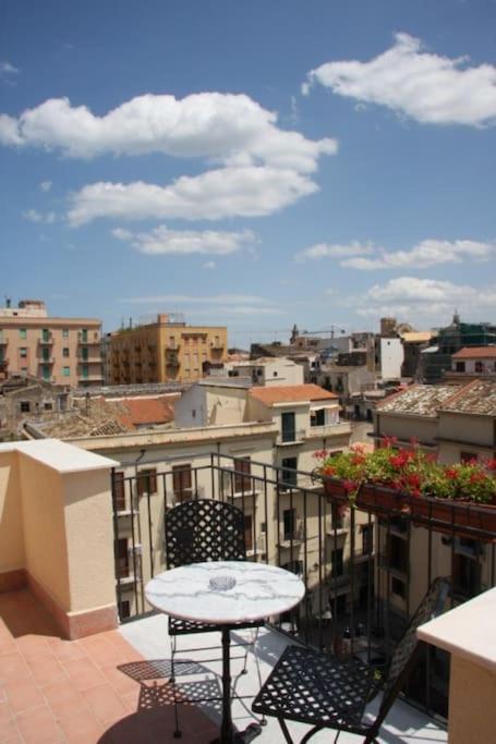 A Terrace In The Heart Of Palermo Apartamento Exterior foto